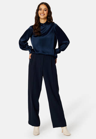 Lola LS Button Top