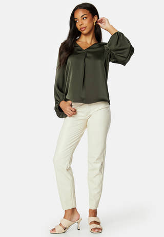 Lovie L/S V-Neck Detail Top