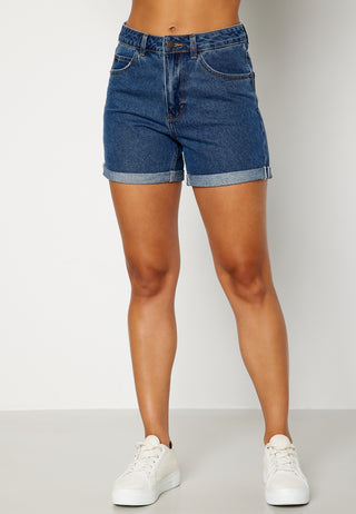 Nineteen Loose Shorts
