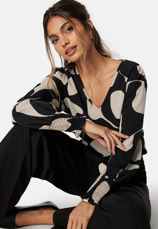 Vmlydia LS V-neck smock top