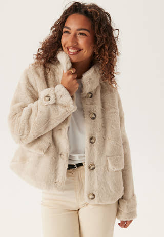 Vmsonjaeva Short Jacket