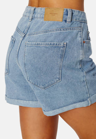 Vmzuri HR Loose Shorts