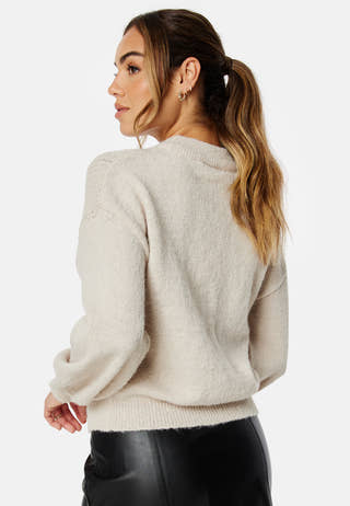 Vichinti O-Neck Cable Knit Top