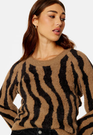 Hello L/S Jaquard Knit Top