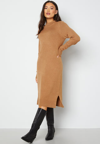 Viril Crew Neck Midi Dress