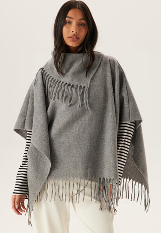 Vifjolira poncho med høy hals
