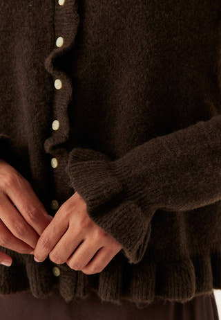 Vijacia O-neck L/S FRILL KNIT