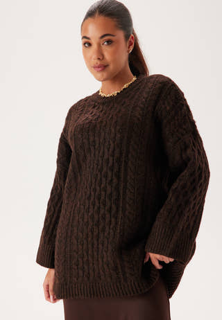 Vikaia L/S OVERSIZE CABLE KNIT