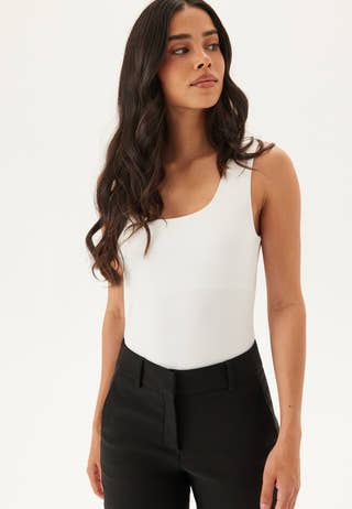 Vikenza U-neck S/L TANK TOP RE