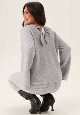 Viretta O-neck L/S KNIT BOW TO