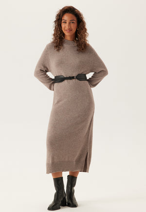 Viril Crew Neck Midi Kjole