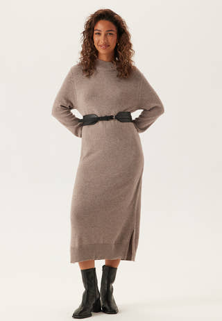 Viril Crew Neck Midi Dress