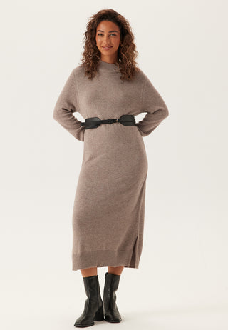 Viril Crew Neck Midi Dress