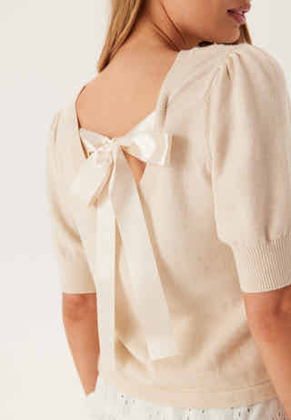 Viril S/S BOW DETAIL KNIT TOP