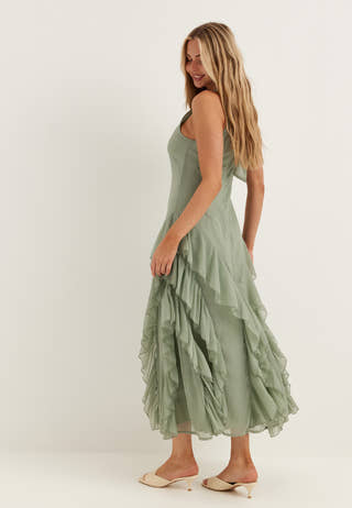 vila-visella-halterneck-flounch-dress-green-milieu-_2