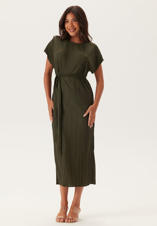 Vitahlia O-neck C/S Midi Kjole