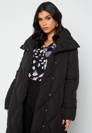 Wanas Quilted Coat